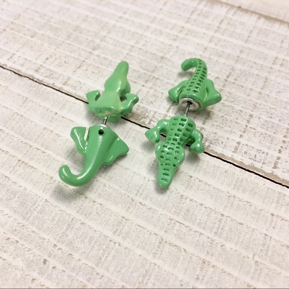 Jewelry - Alligator shaped post earrings